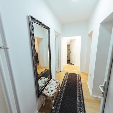 Sunny Apartment Kragujevac Exterior foto