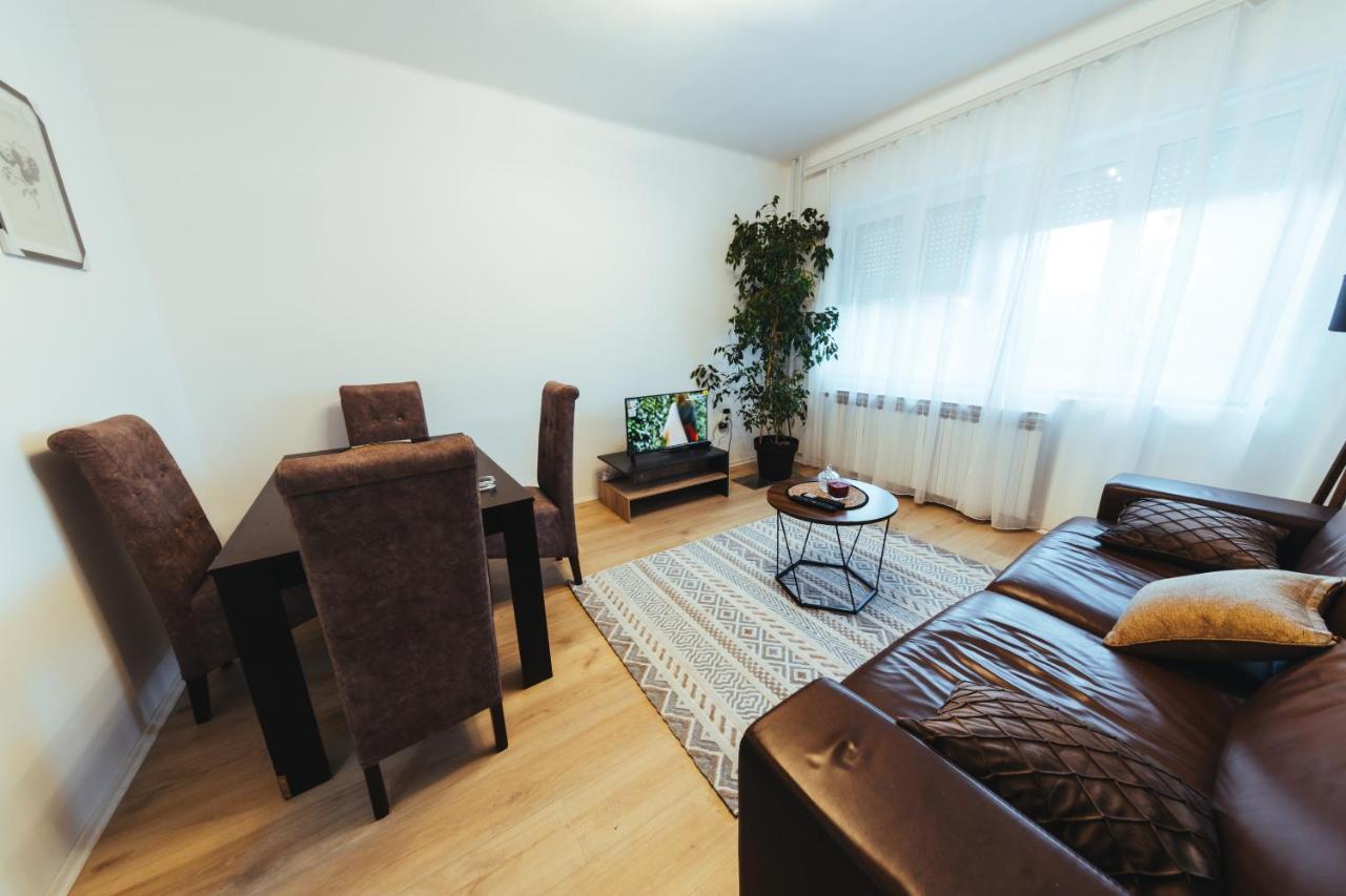 Sunny Apartment Kragujevac Exterior foto